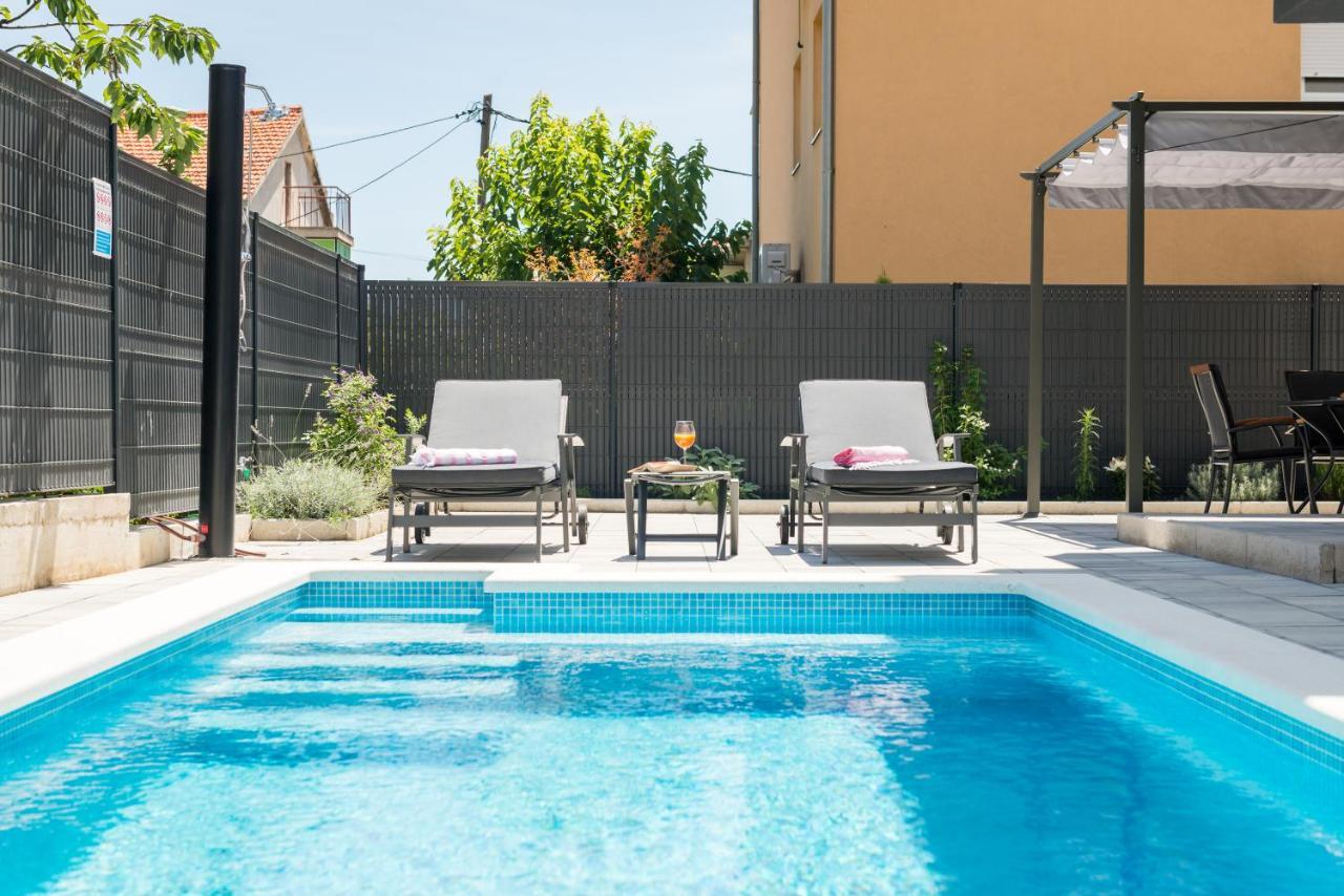 Апартаменты New, Private Heated Swimming Pool, Free Parking, Trogir Centar Экстерьер фото